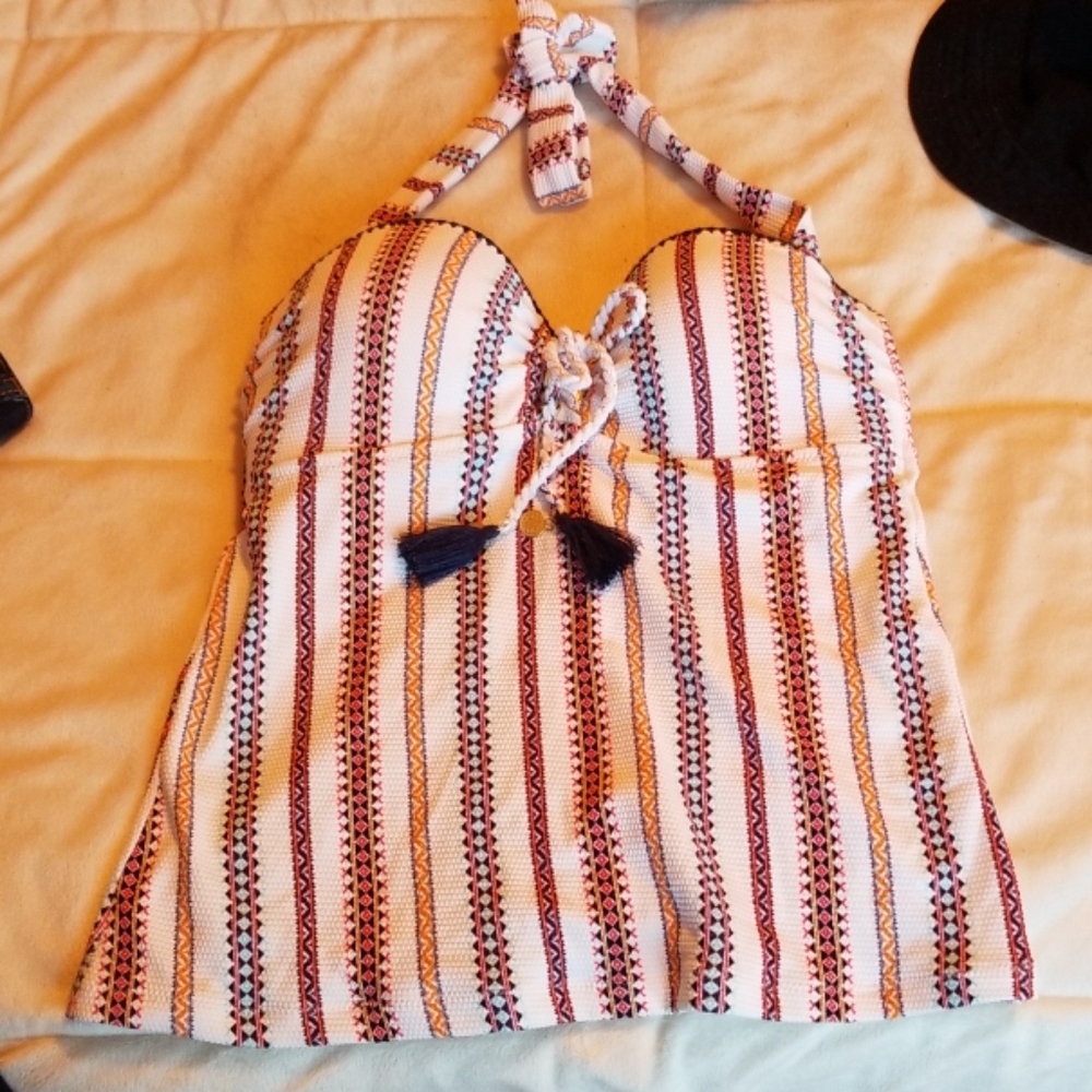 Jessica Simpson tankini top